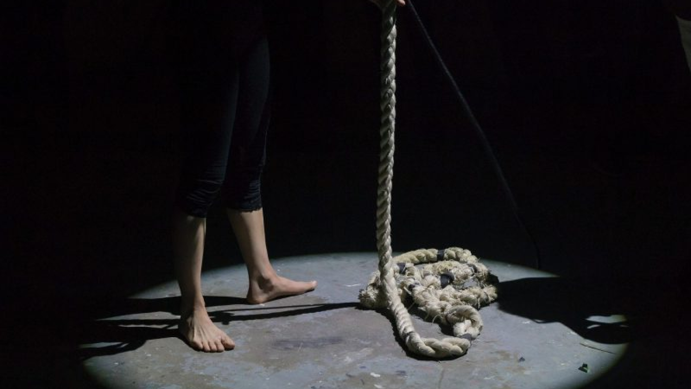 eva-blue-2yc0Jofvezo-unsplash