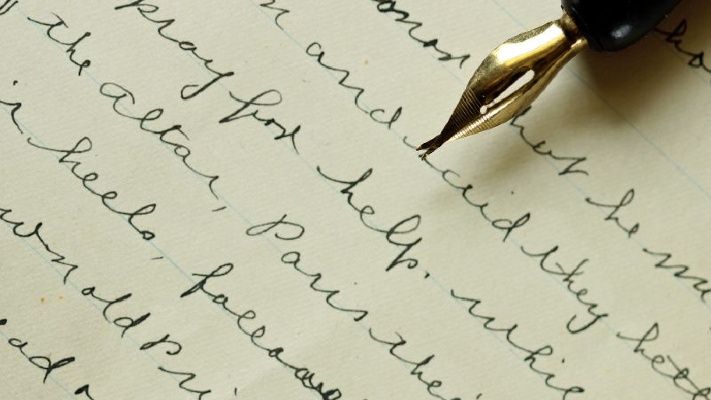 mengembangkandiri vintage-letter-background-2021-08-31-09-47-07-utc