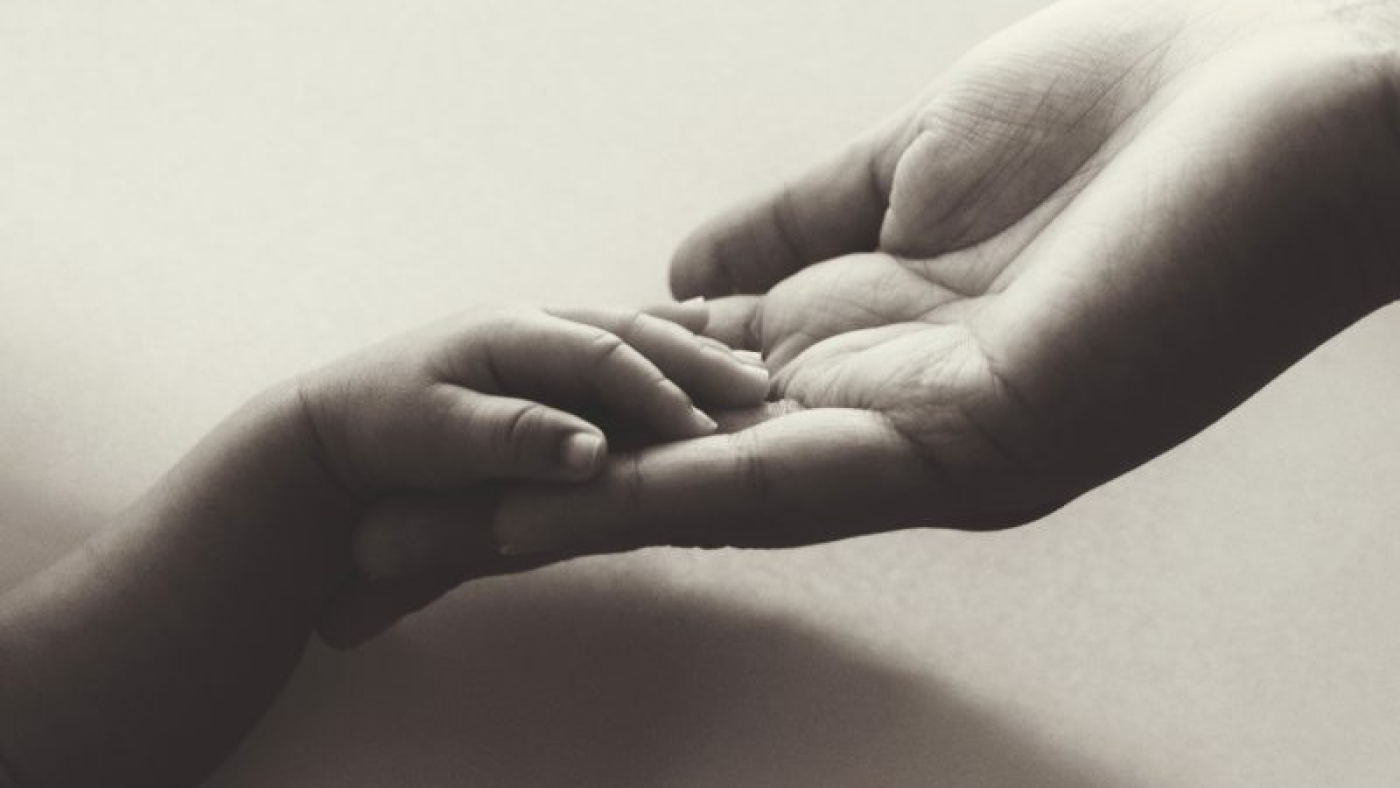 mengembangkandiri.mother-and-child-YRN2PWM