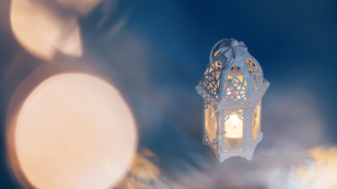 mengembangkandiri.com ramadan-kareem-greeting-photo-2022-02-02-20-57-31-utc