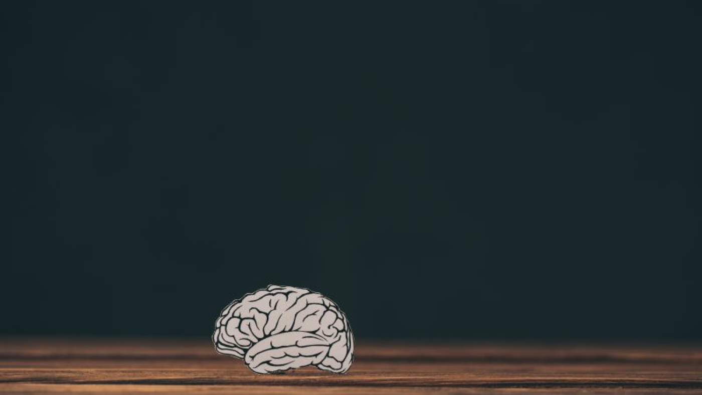 mengembangkandiri.com paper-with-brain-shape-as-dementia-symbol-on-black-2021-08-30-01-45-10-utc